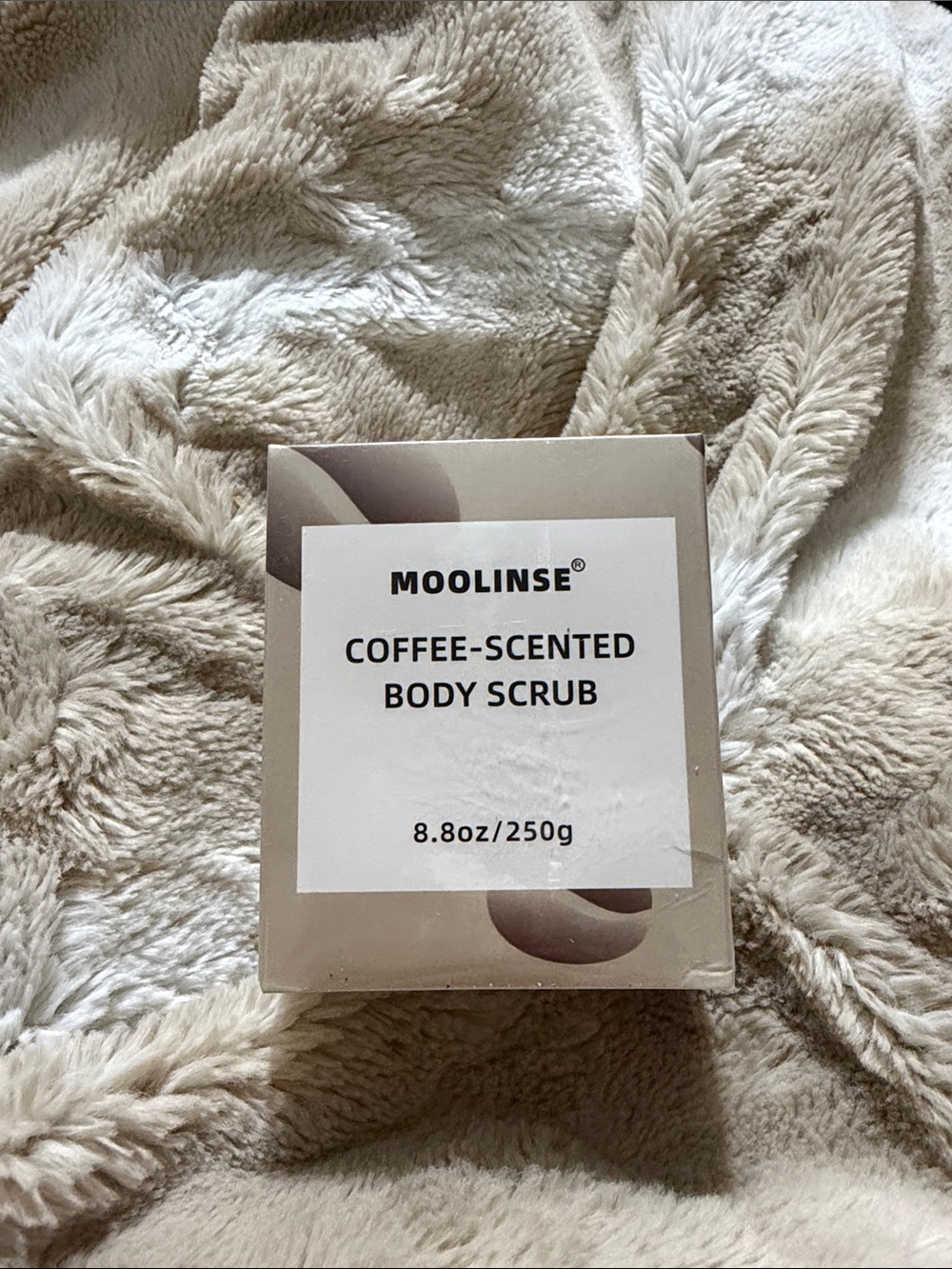 MOOLINSE Coffee-Scented Body Scrub - Cream